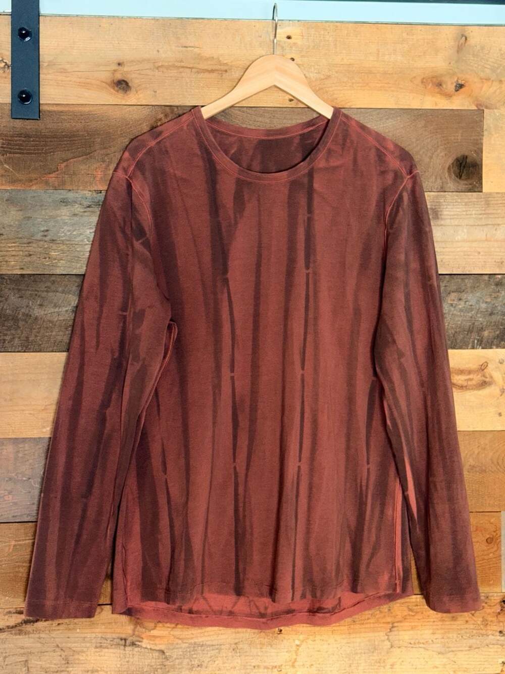 Lululemon Long Sleeve Shirt Men’s Size L Red Tie Dye 0869